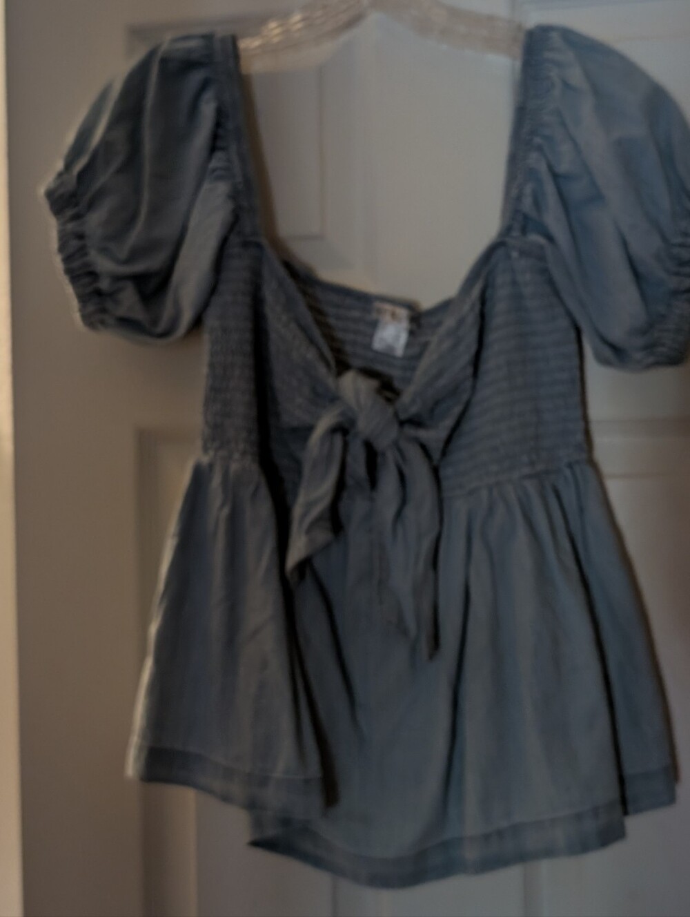 Women's Jean Puff-Sleeve Tie-Front Top